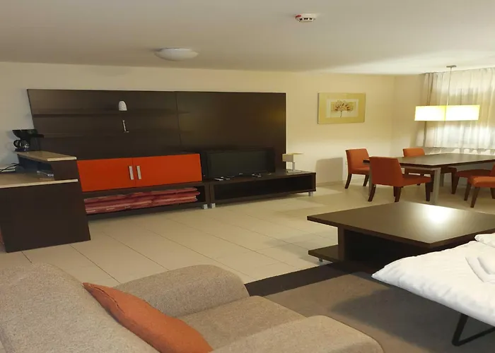 Marina Portoro Family Friendly 4 - Two Bedroom